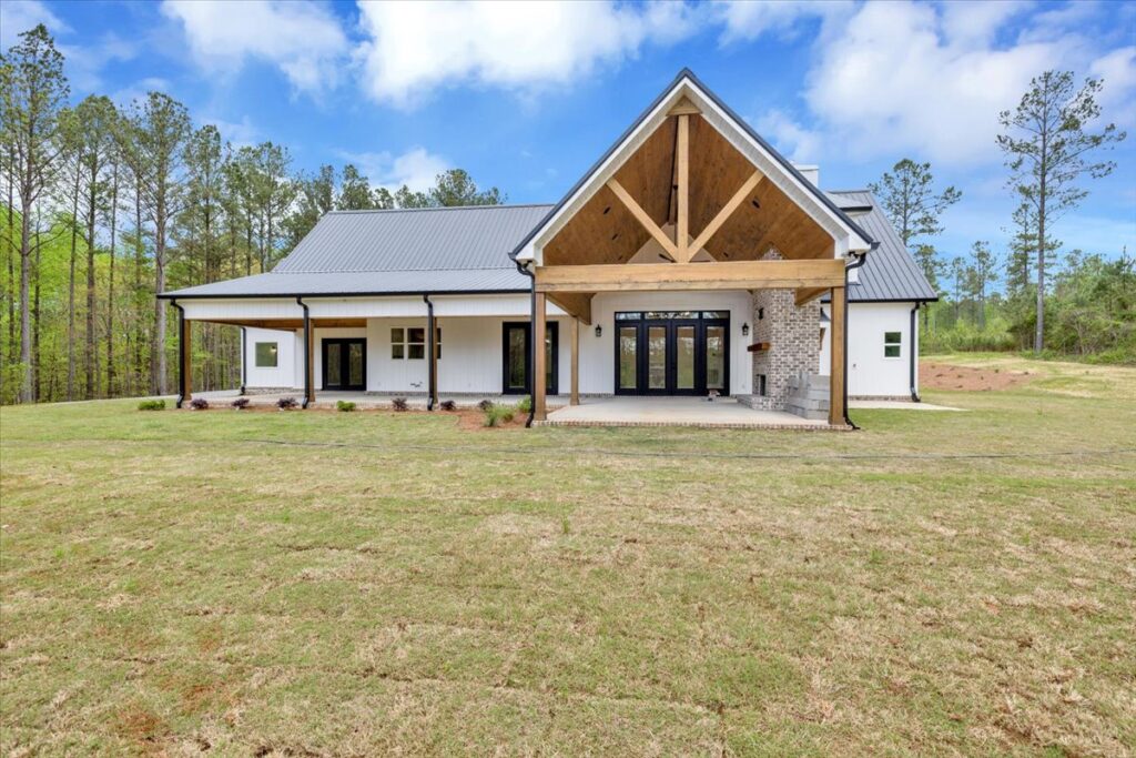 37 1588 summit park rd.37