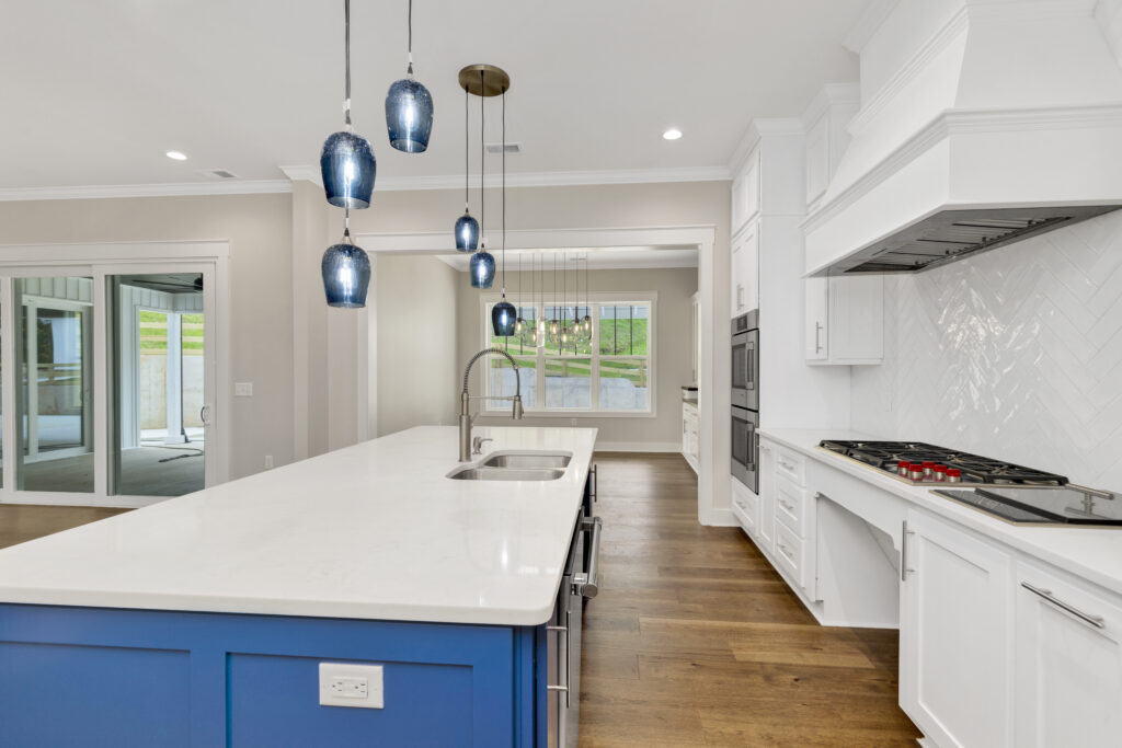 19 7016 chatham dr .19
