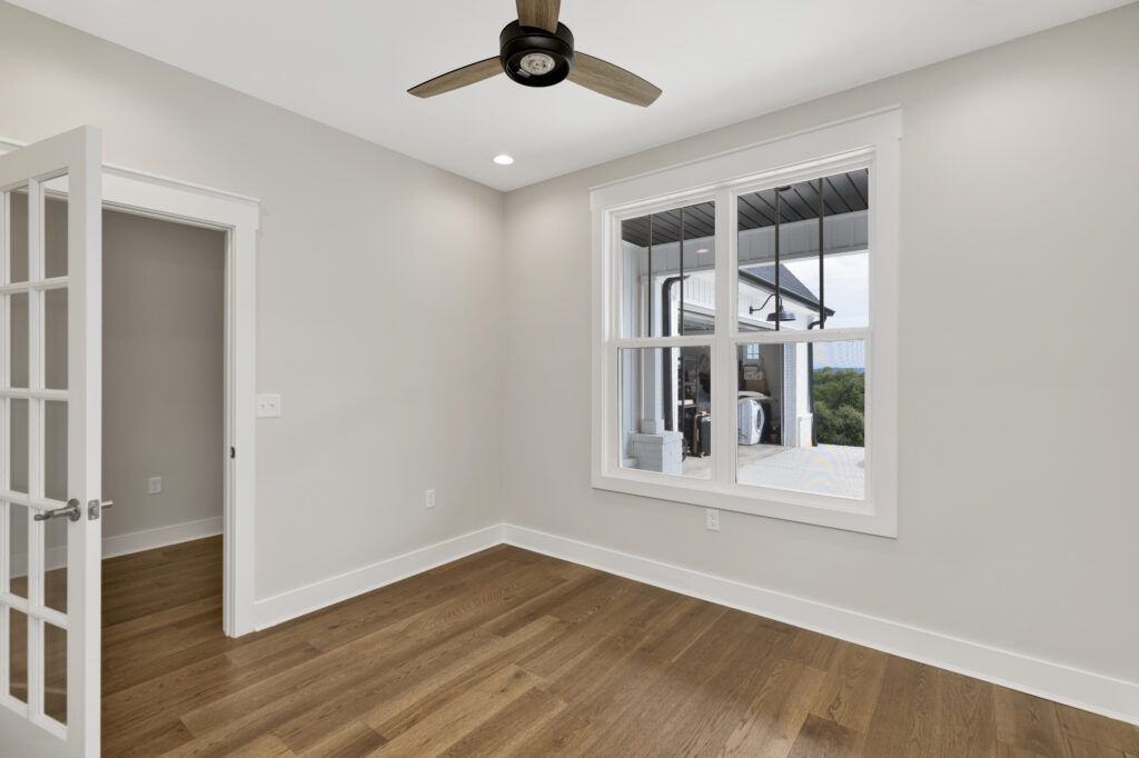 38 7016 chatham dr .38