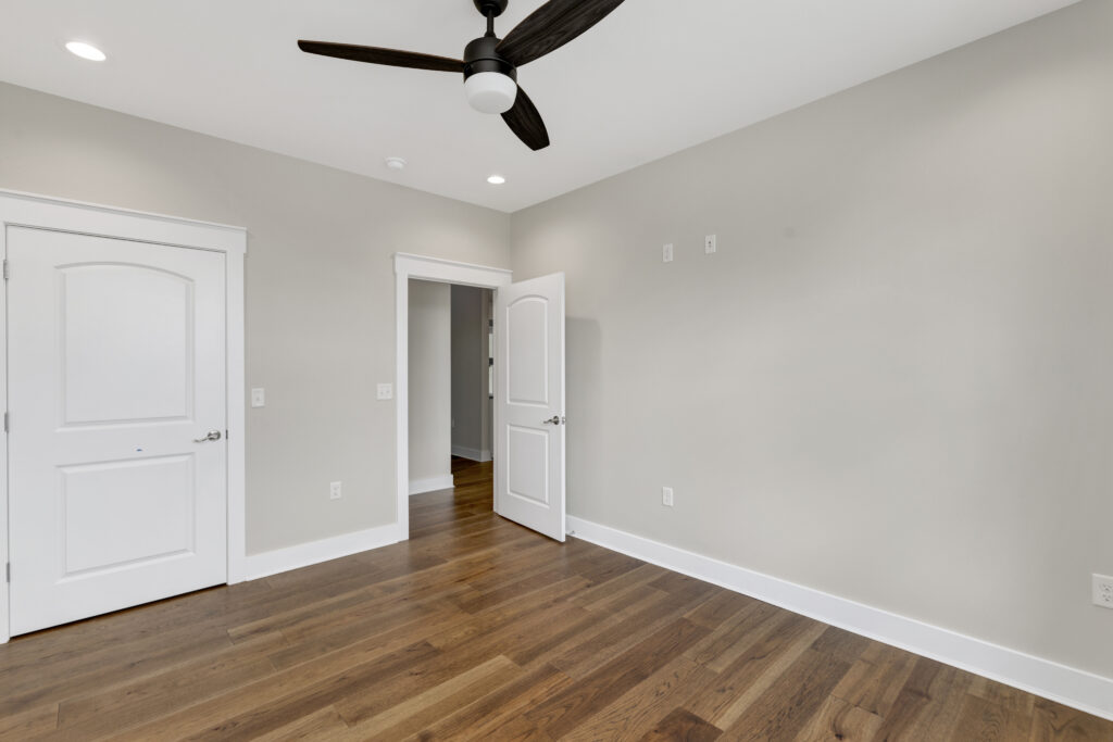 59 7016 chatham dr .59