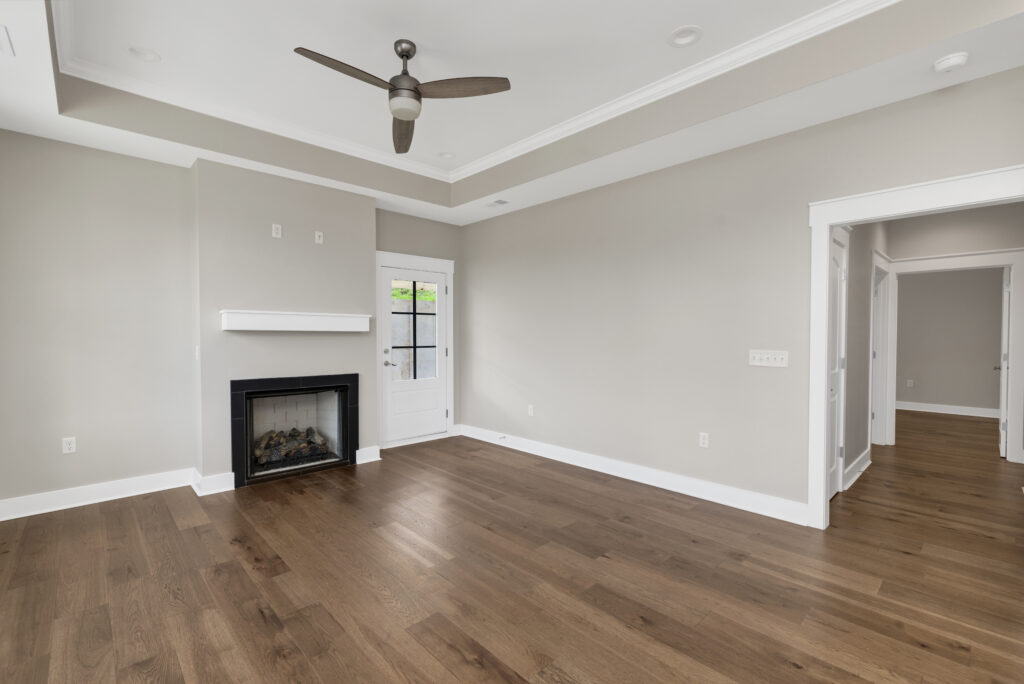 64 7016 chatham dr .64
