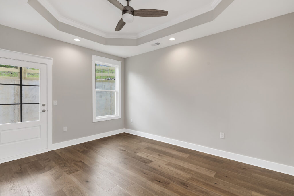 71 7016 chatham dr .71