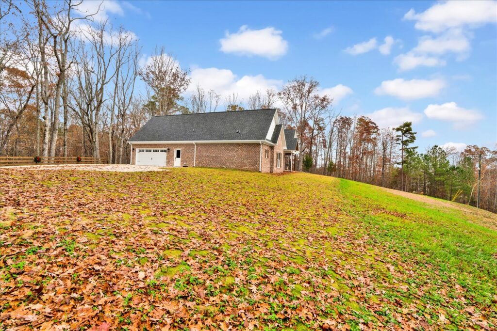 03 2. 2063 friendship mtn rd .3