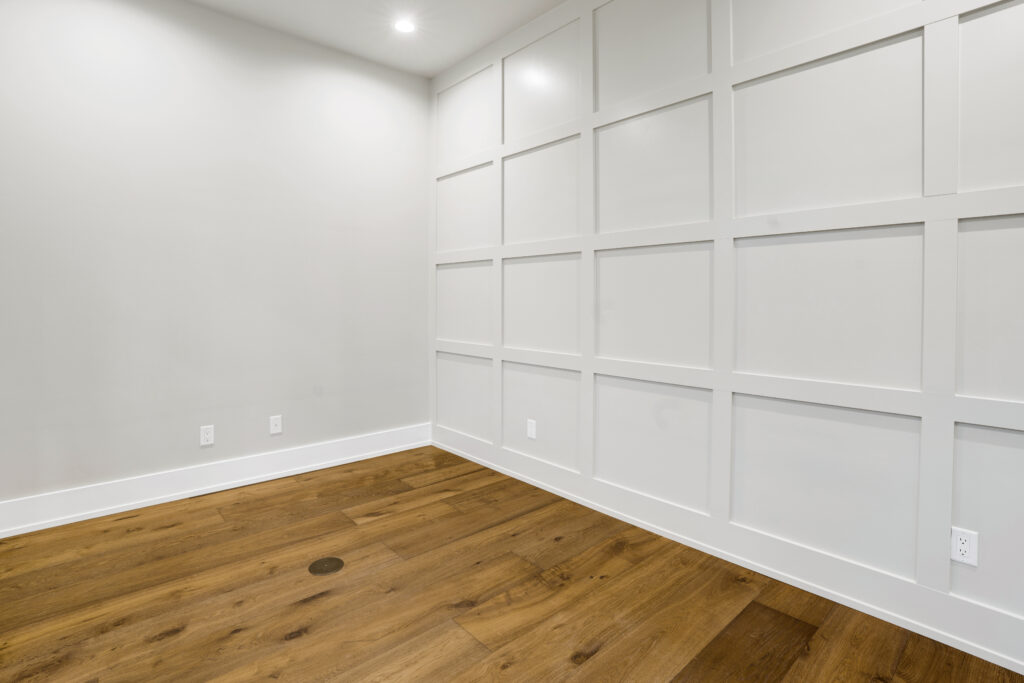 24 1832 summit park rd .24